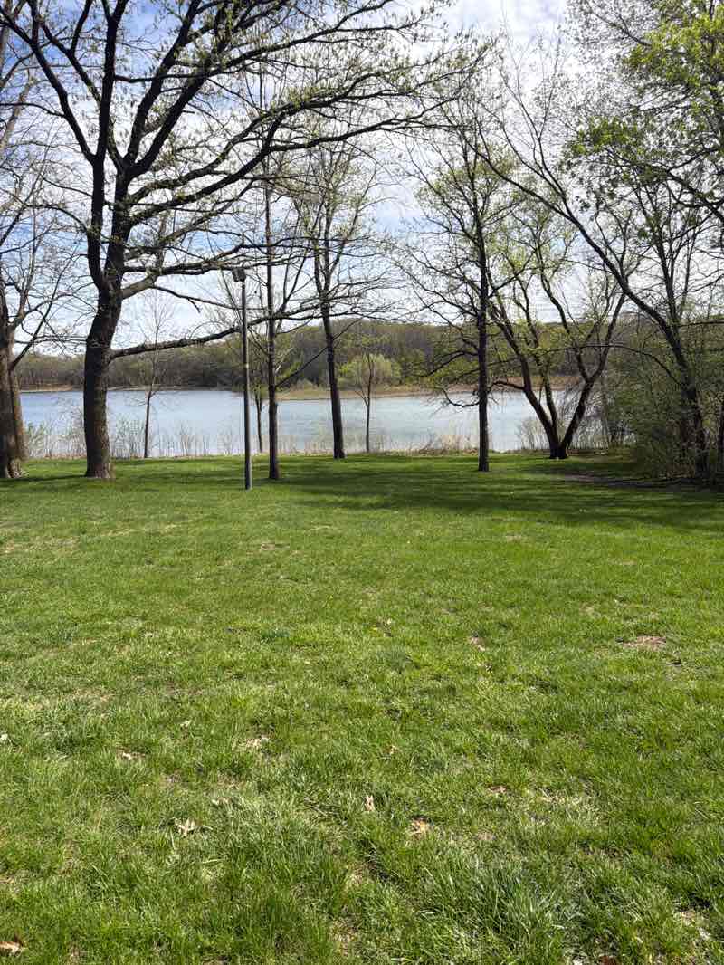 walking near me in Hyland Lake Park Reserve in spring