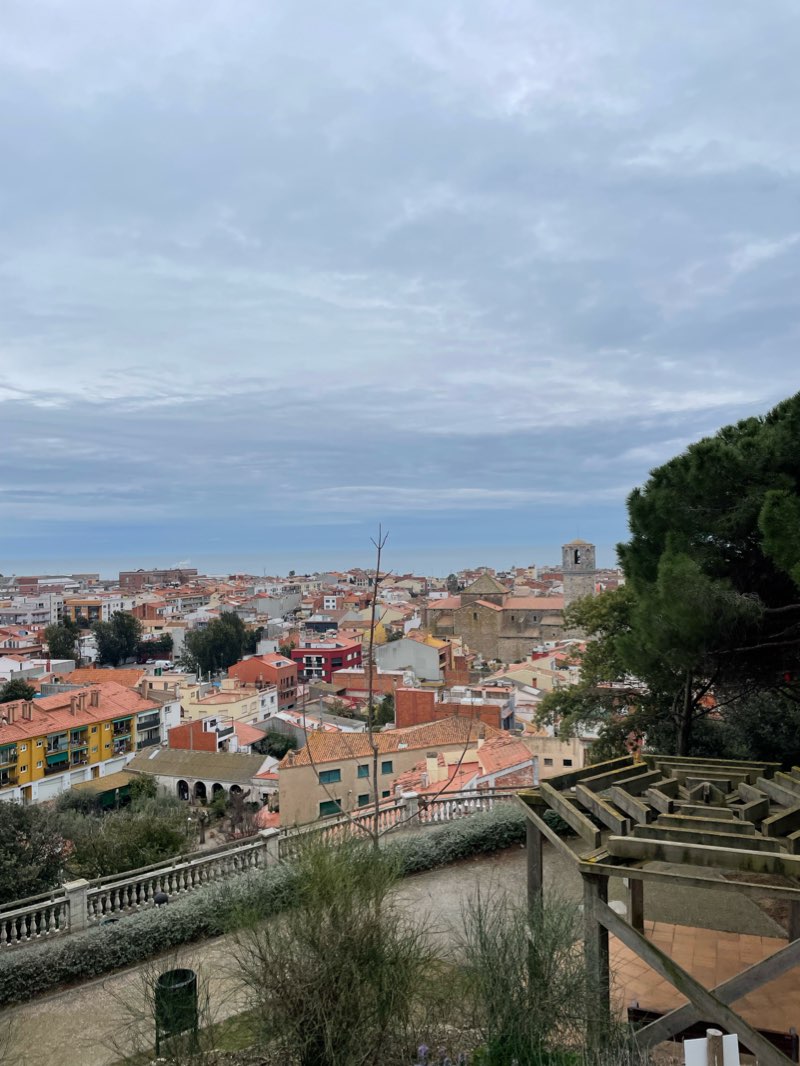 walking near me in Parc del Castell in winter
