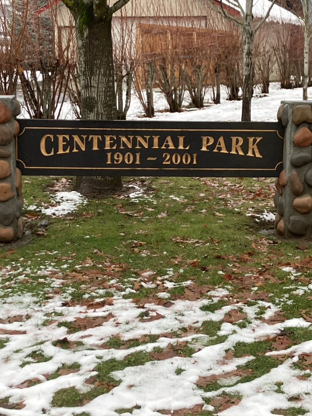 walking near me in Centennial Park in winter