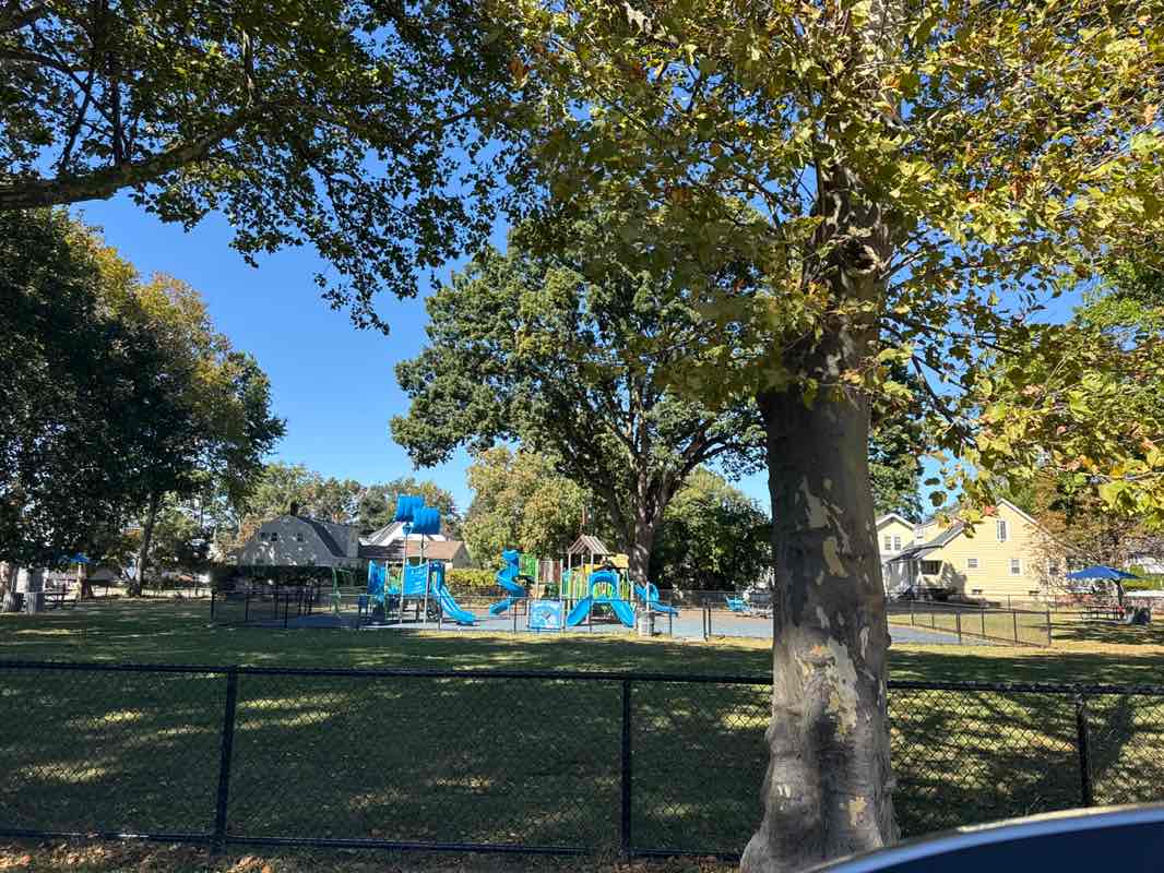 walking near me in Rosemont Park in autumn