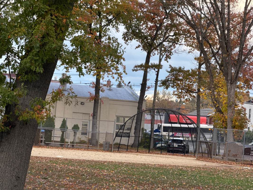 walking near me in Station Park in autumn