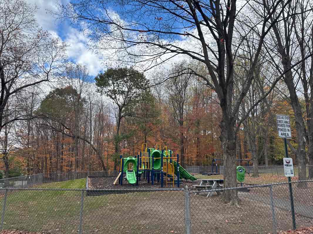 walking near me in Lieutenant Carey A Arthur Memorial Park in autumn
