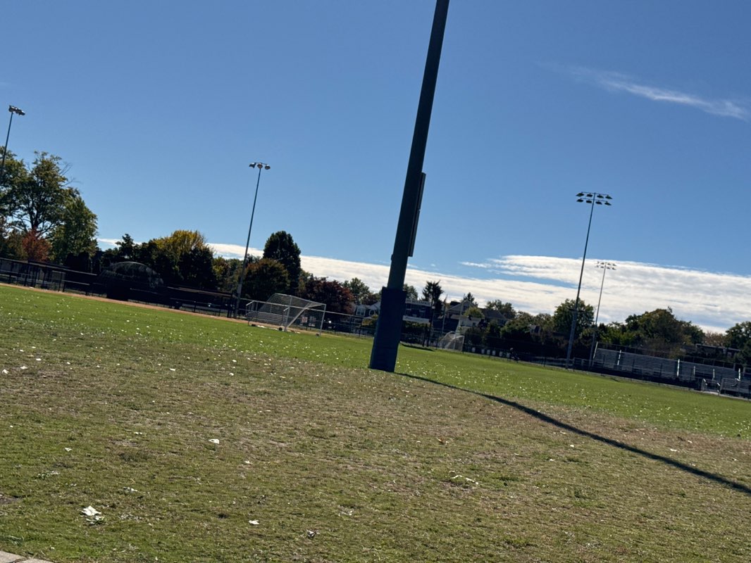walking near me in Rutherford Memorial Park in autumn