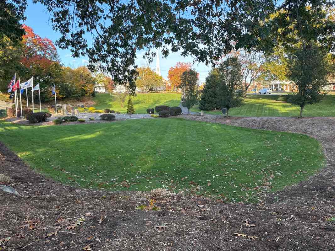 walking near me in Veterans Park in autumn