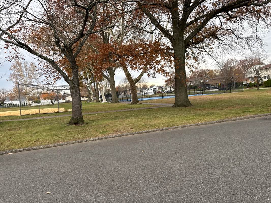 walking near me in Robin Hood Park in autumn
