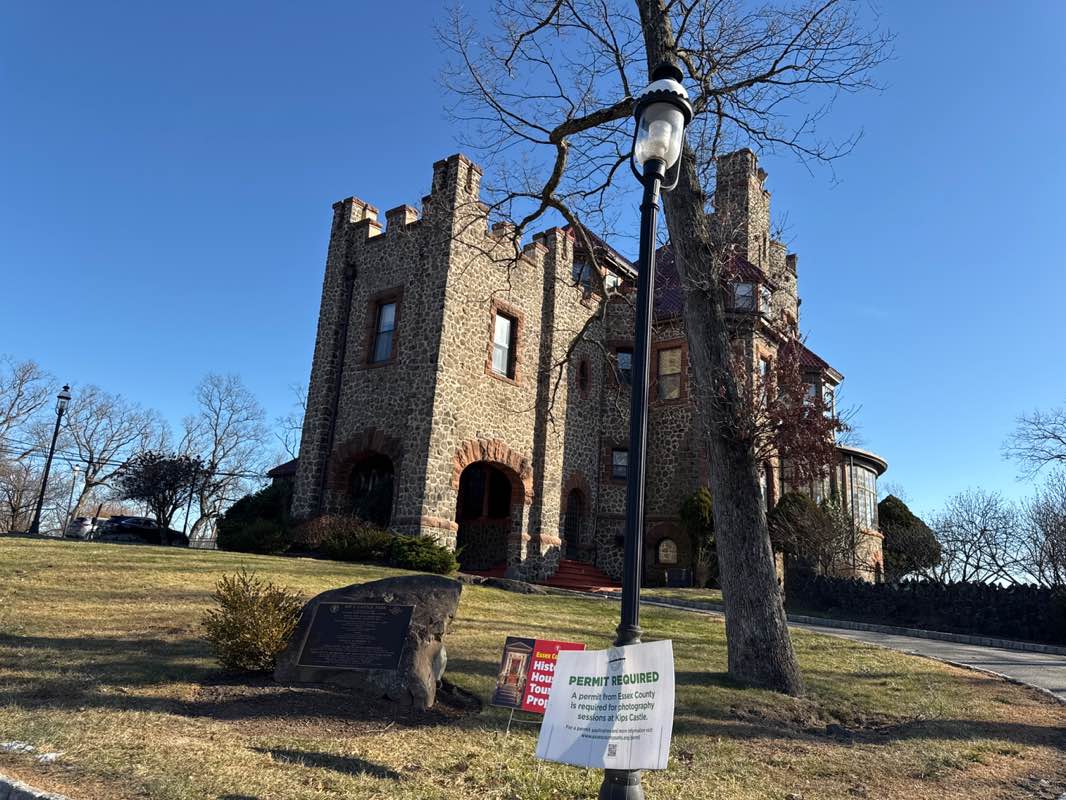 walking near me in Kip's Castle Park in winter