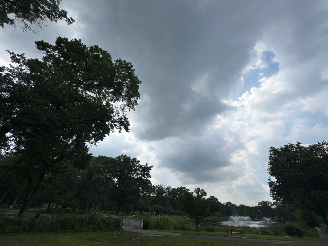 walking near me in Saddle River County Park - Wild Duck Pond in autumn