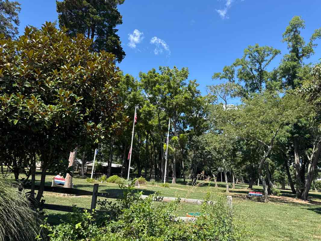 walking near me in Veterans Park in autumn