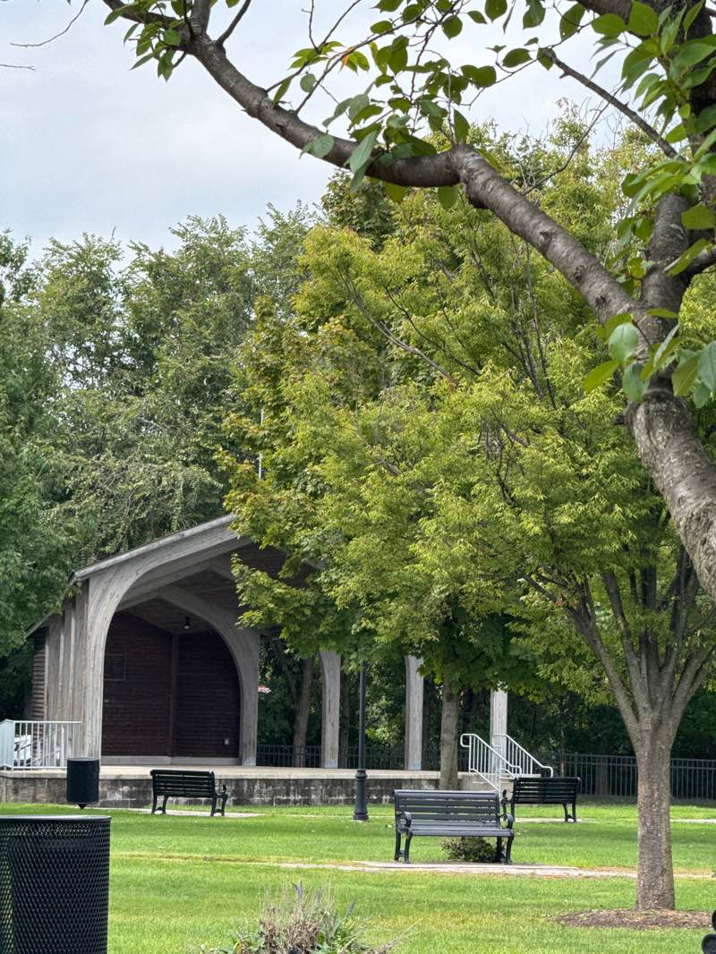 walking near me in Joseph W. Sesselman Park in autumn