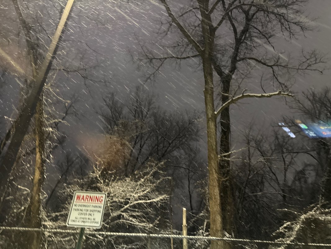 walking near me in Hackensack River County Park in winter