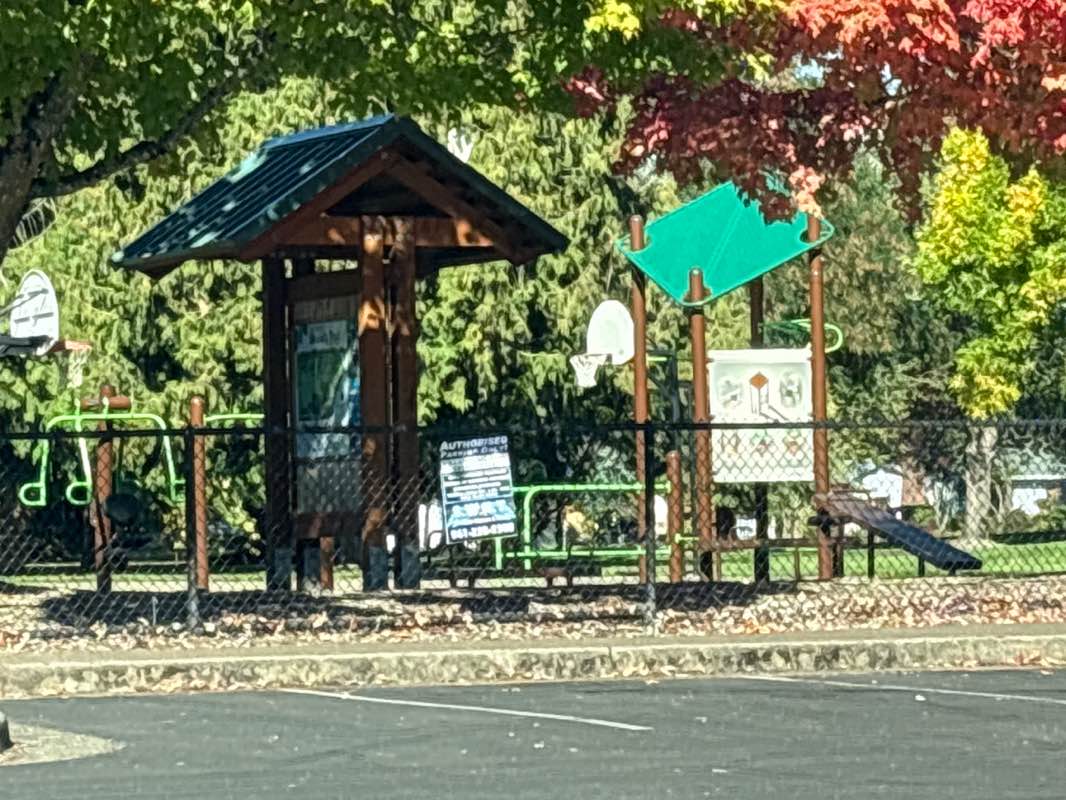walking near me in Willamalane Park in autumn
