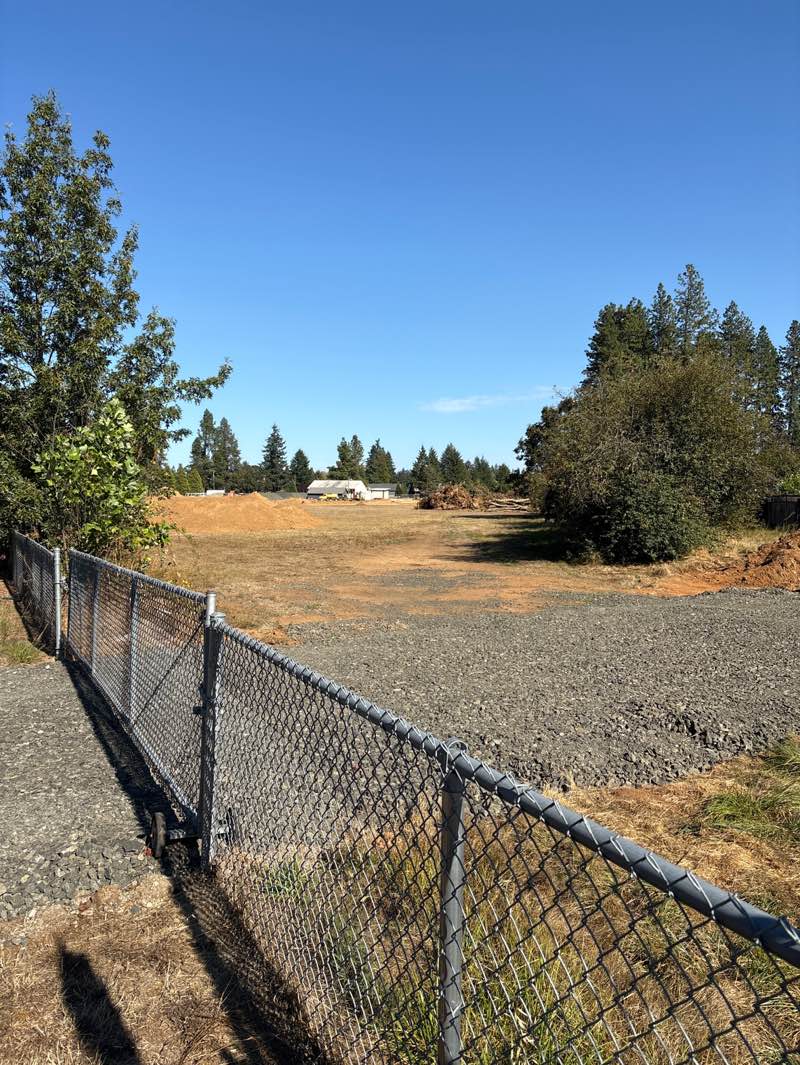 walking near me in Bolton Hill Sports Complex in autumn