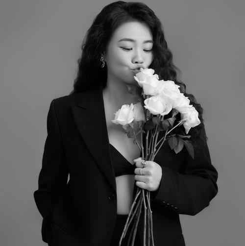 Nhung Ta