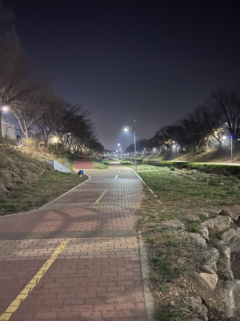 walking near me in 와동 체육 공원 in winter