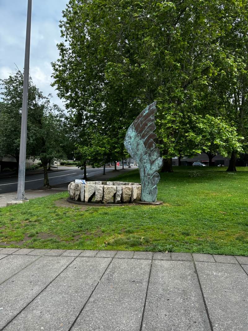 walking near me in Governor Tom McCall Waterfront Park in spring