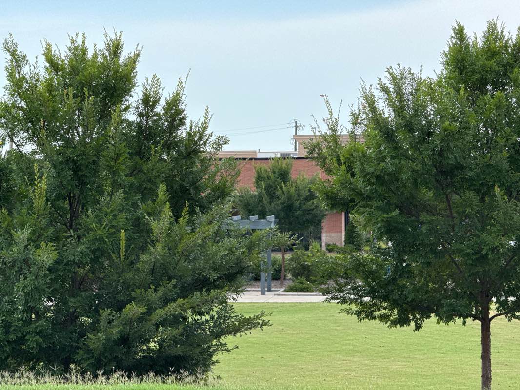 walking near me in Harris Square Veterans Park in summer