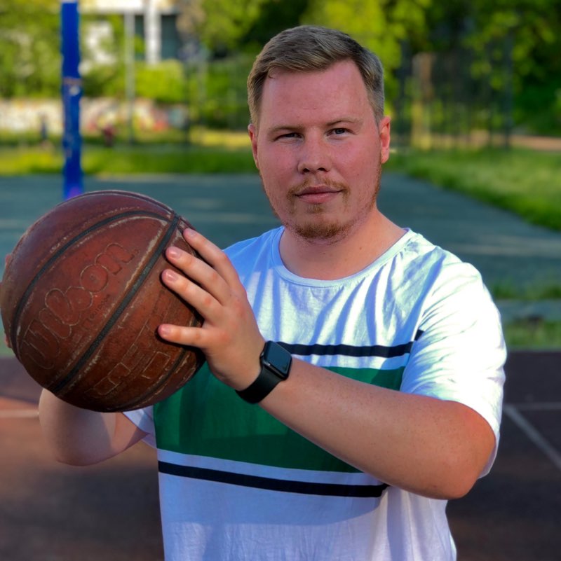 Дмитрий Вахрушев