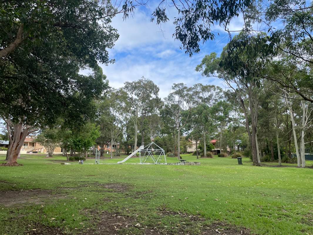 walking near me in Gorokan Mini Park in autumn