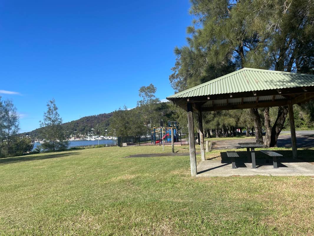 walking near me in Koolewong Foreshore Reserve in autumn