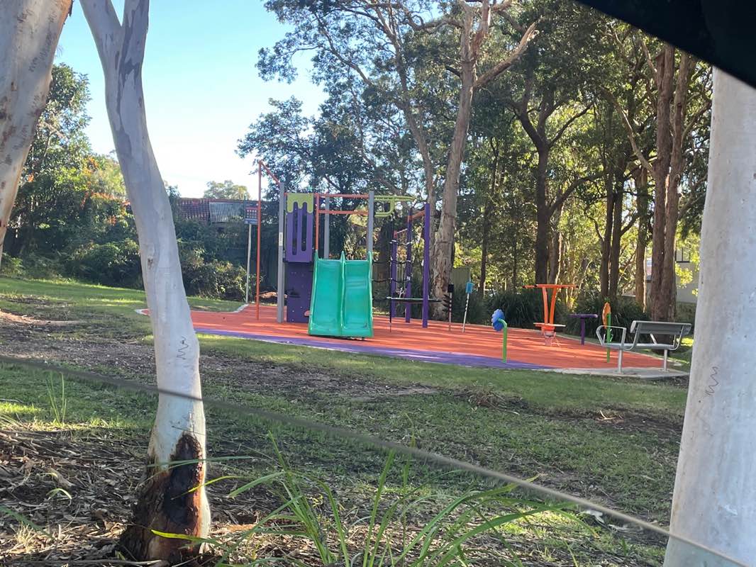 walking near me in Patrick Kelly Reserve in winter