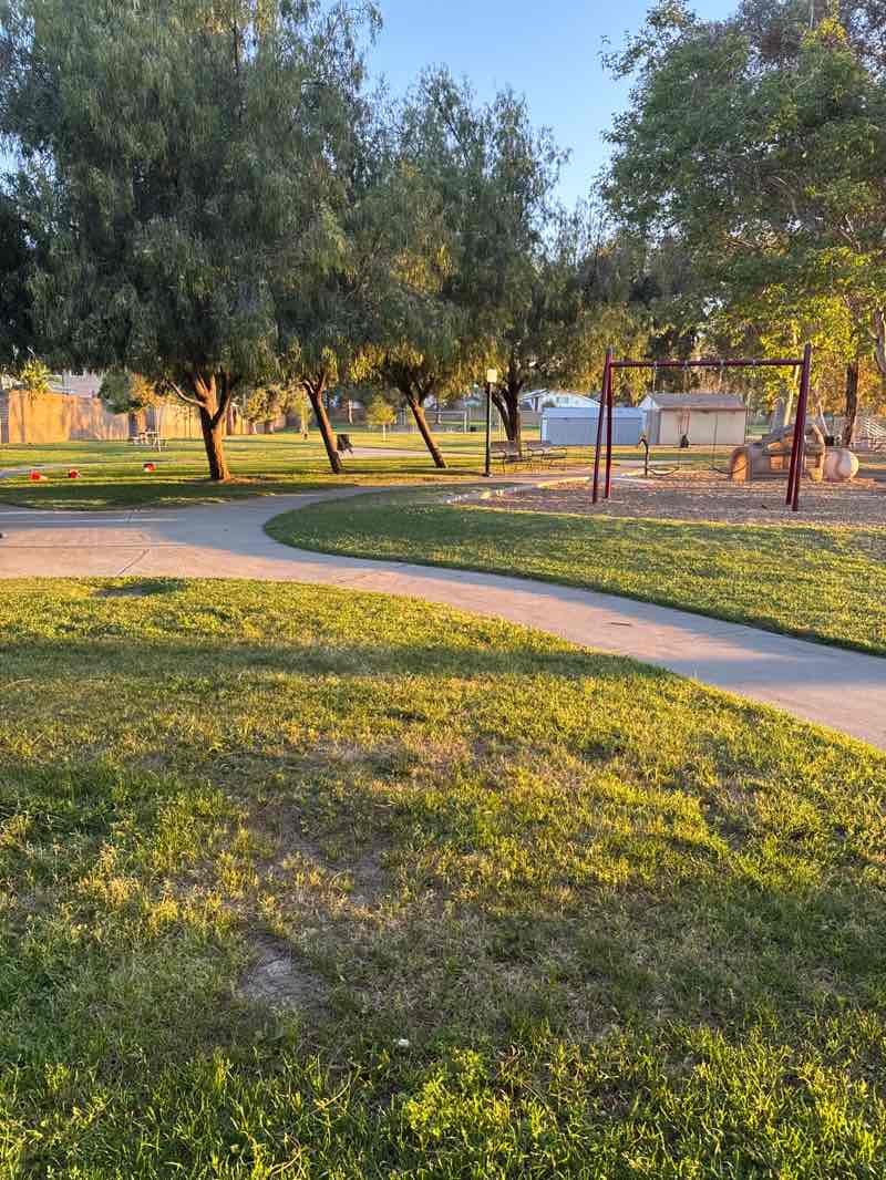 walking near me in Tuffree Hill Park in spring