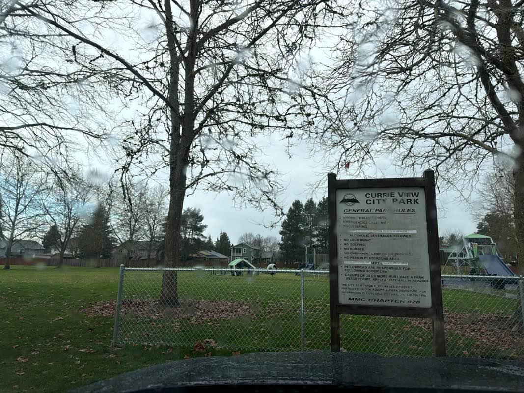 walking near me in Currie View Park in winter