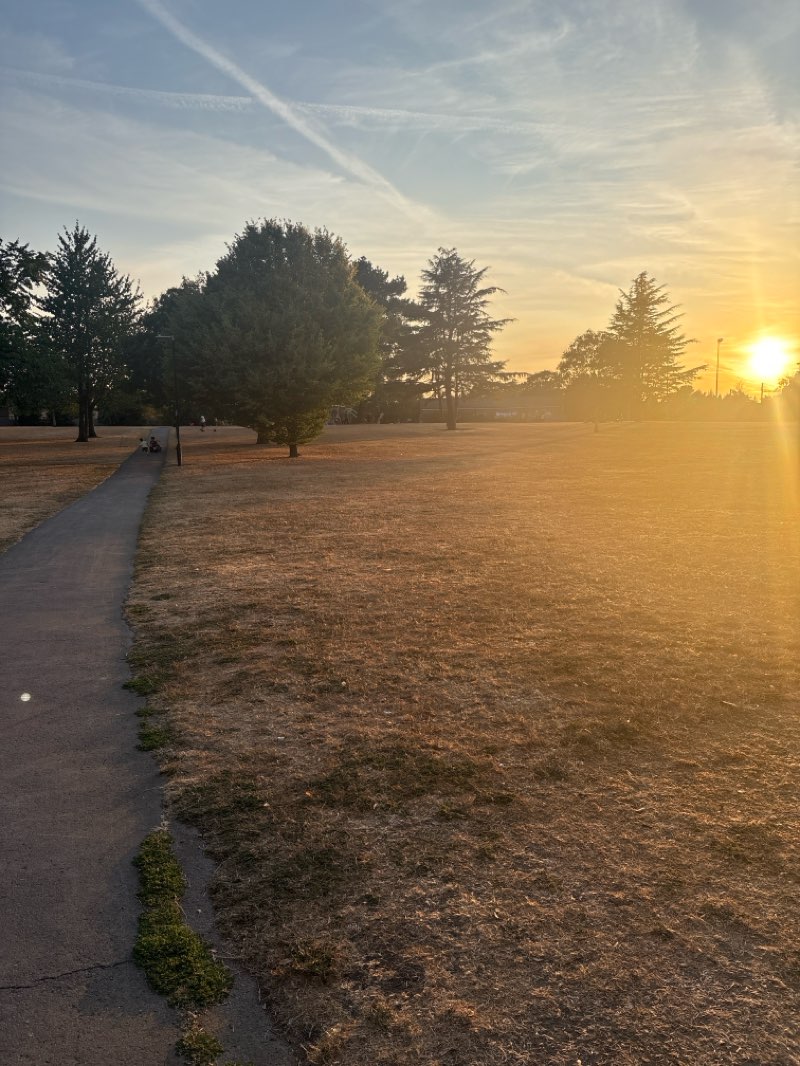 walking near me in Cippenham Recreation Ground in summer