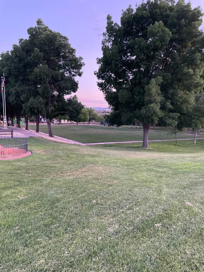 walking near me in Nisson Park in spring