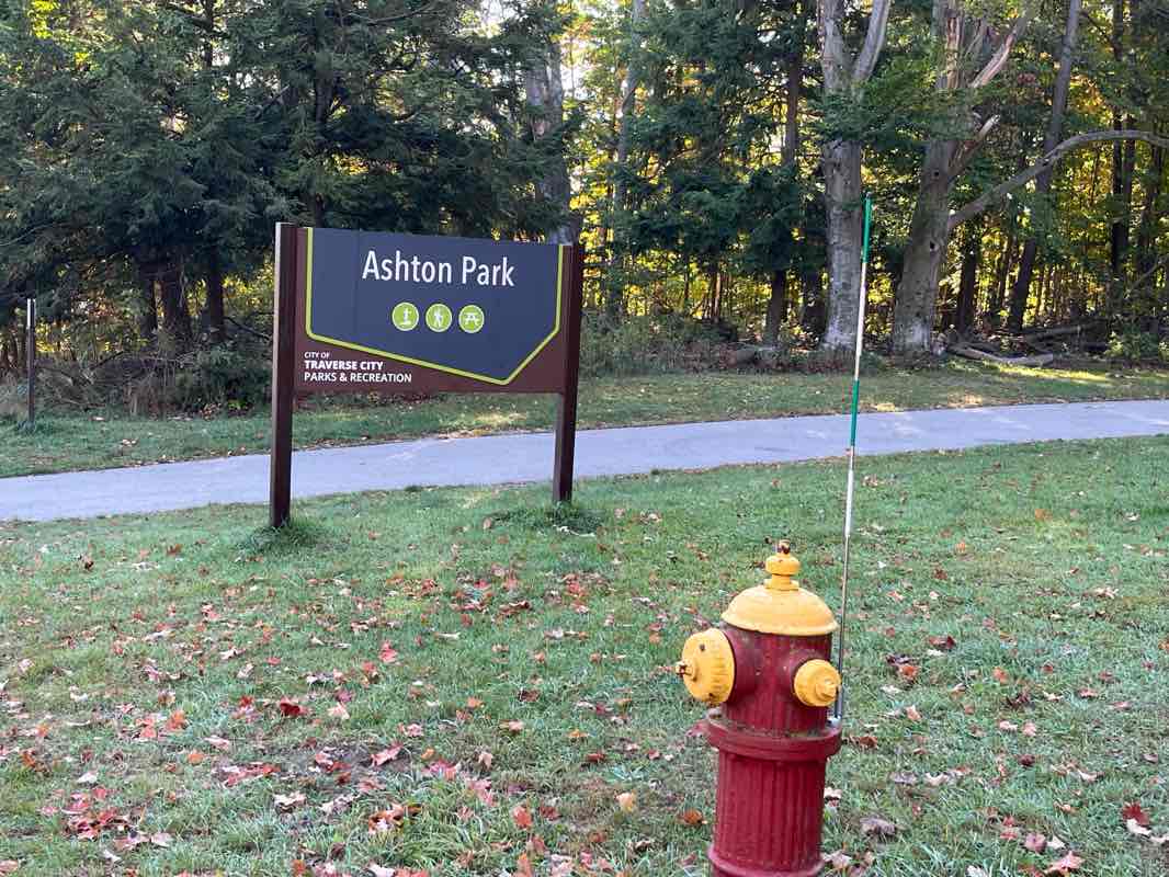 walking near me in Darrow Park in autumn
