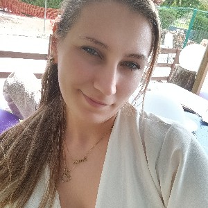 Daniela profile