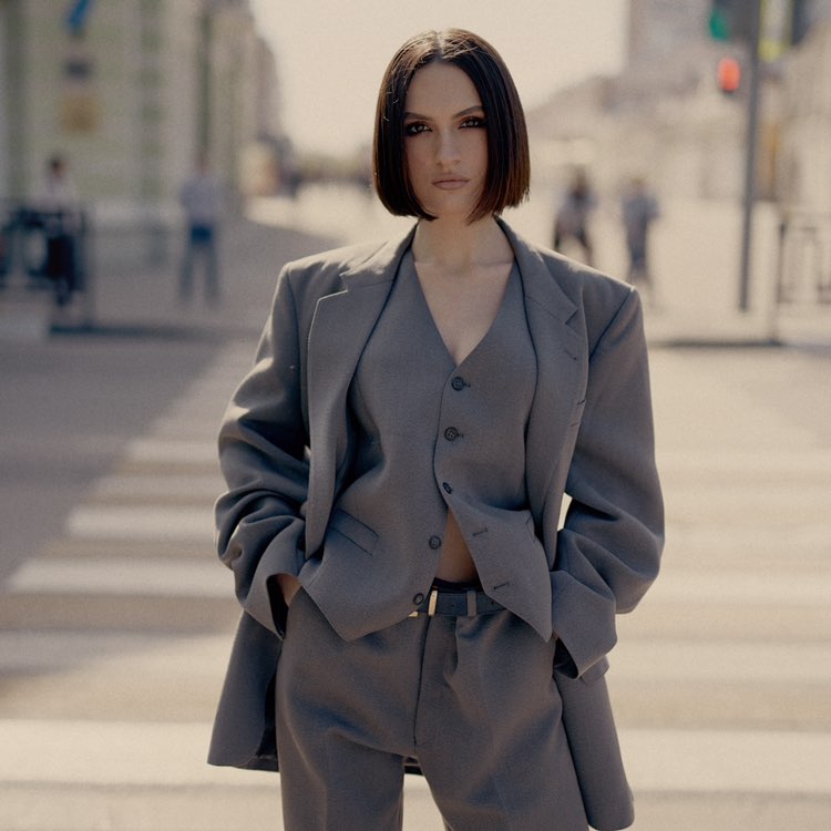 Мари profile
