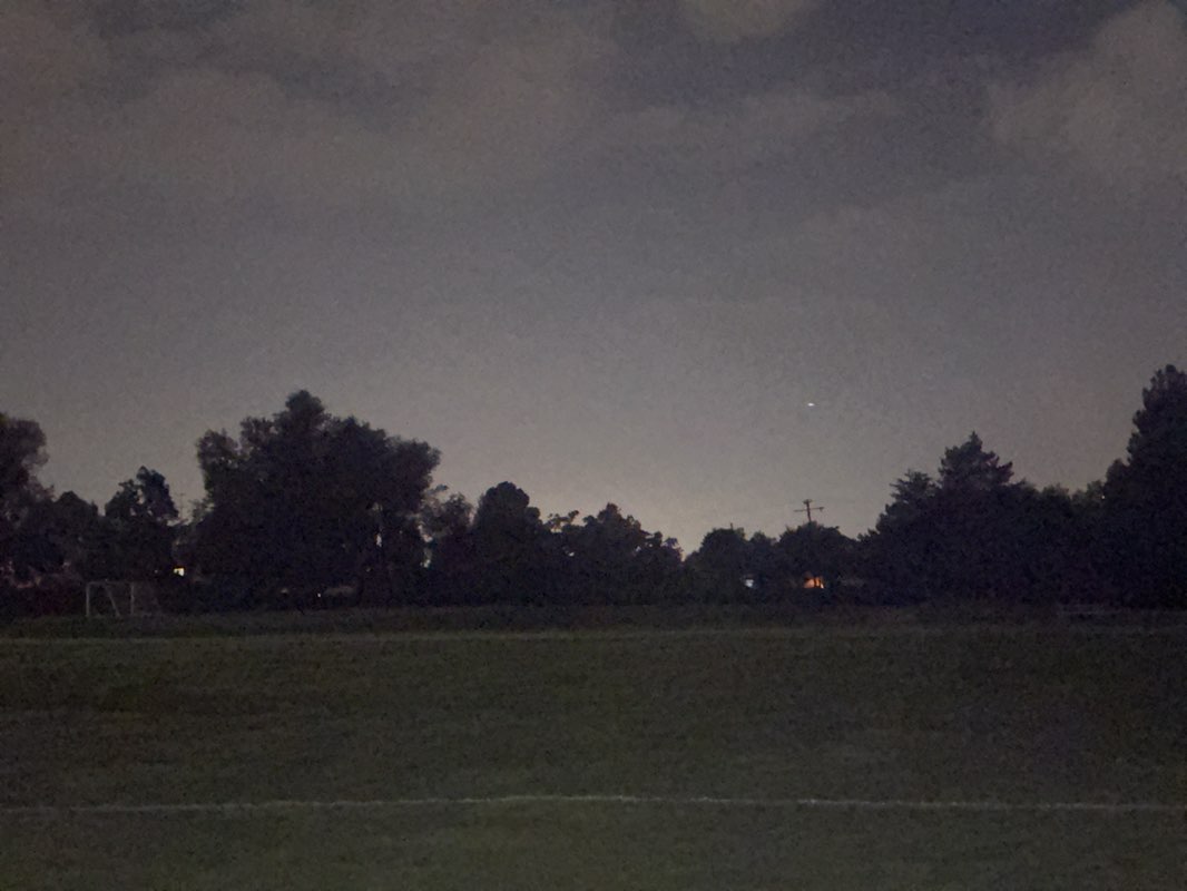 walking near me in Mountview Park in autumn