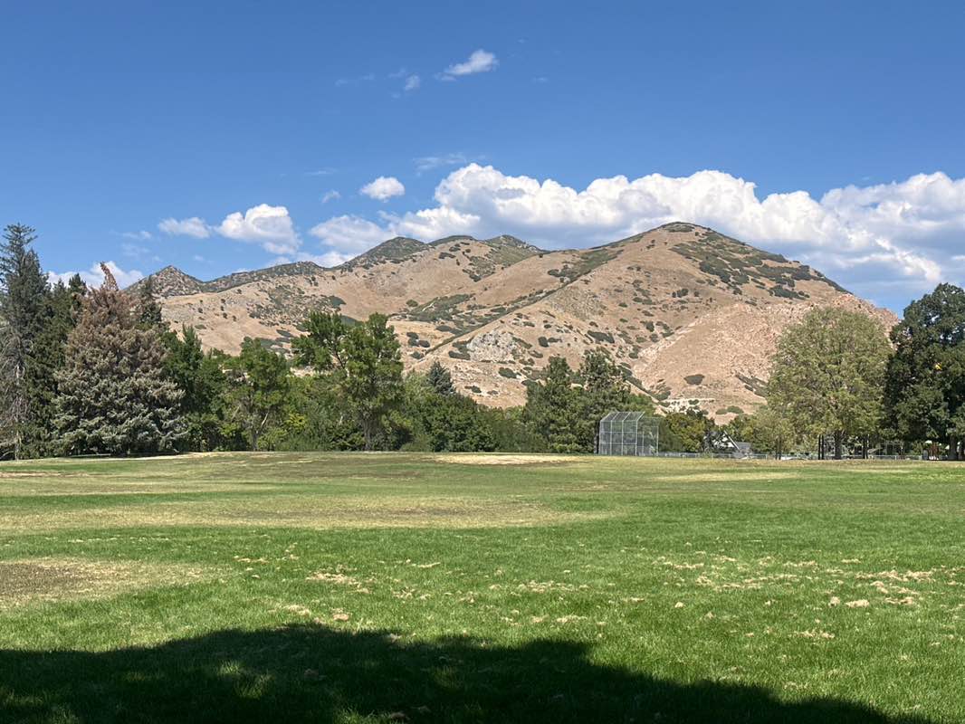 walking near me in Canyon Rim Park in autumn