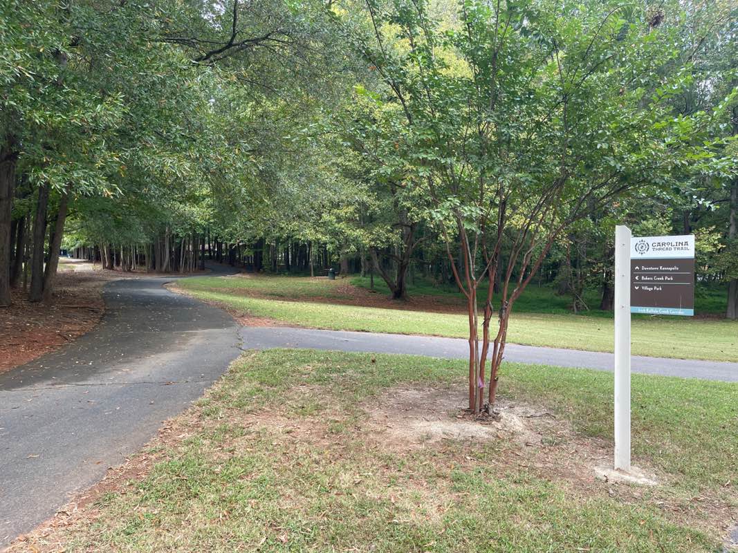 walking near me in Bakers Creek Park in autumn