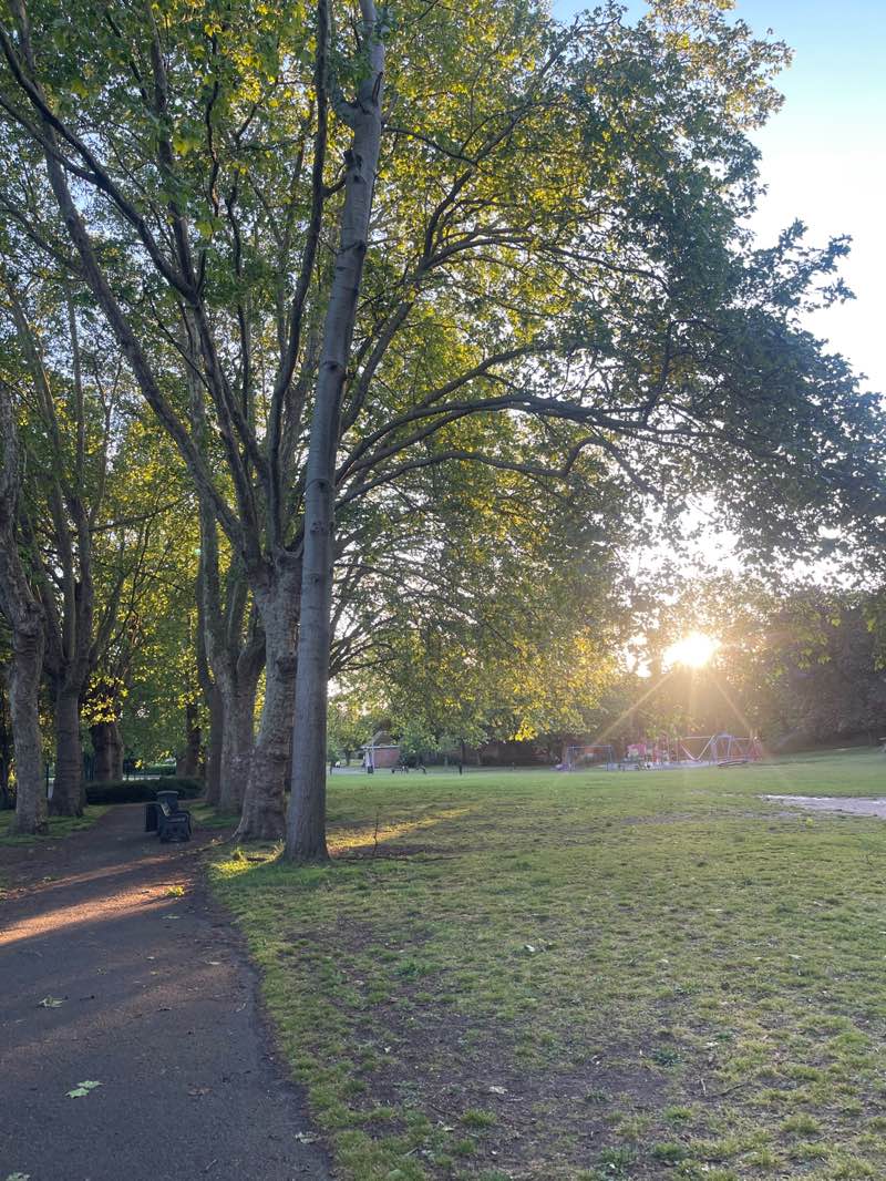walking near me in Grays Town Park in spring
