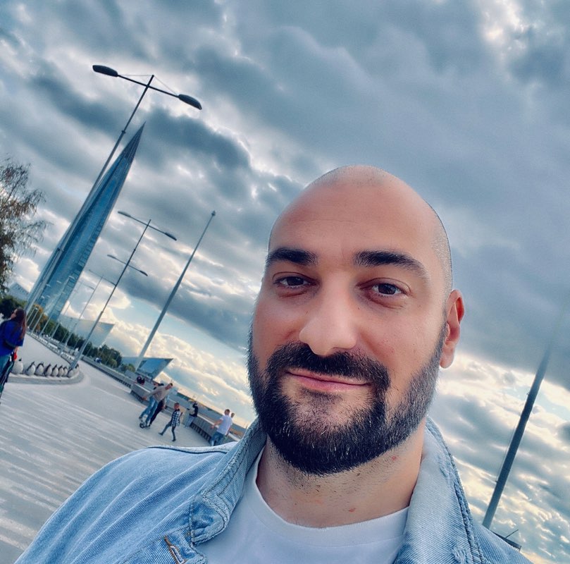 Сергей Пархатских