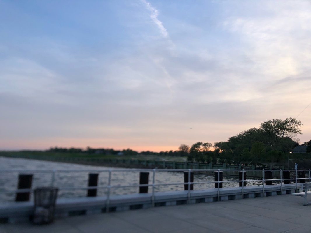 walking near me in Woodmere Dock in winter