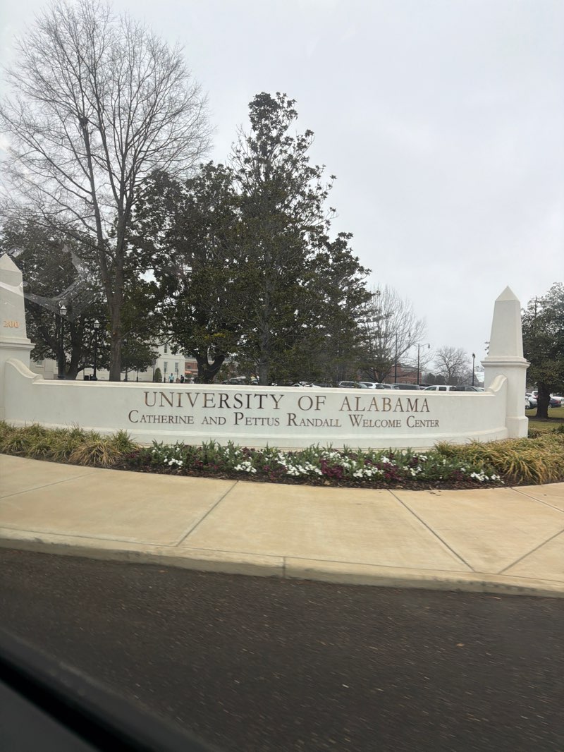 walking near me in Bryce Lawn in spring