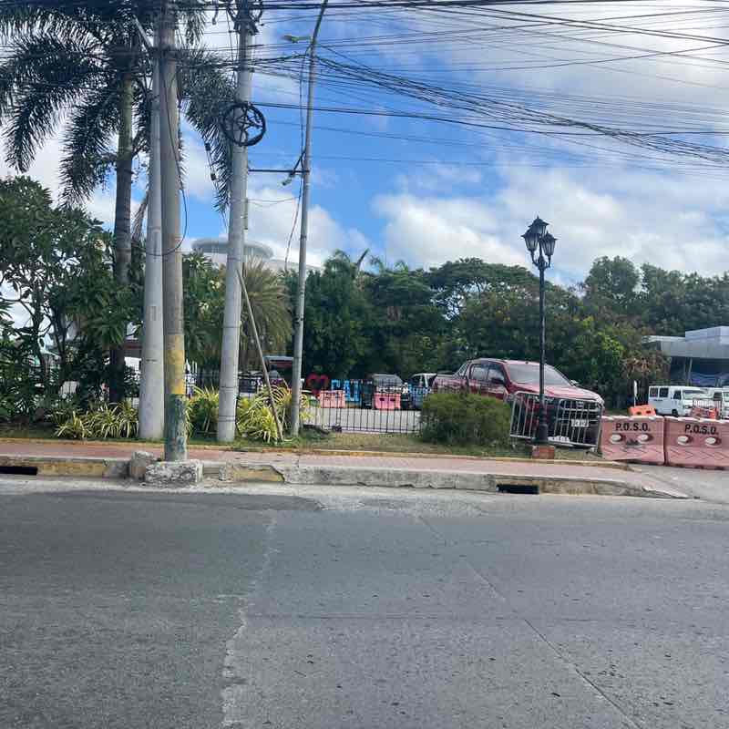Roy Adriano post 1