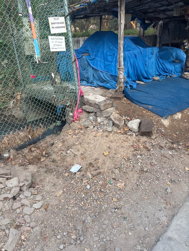 walking near me in deepthisri community park in winter