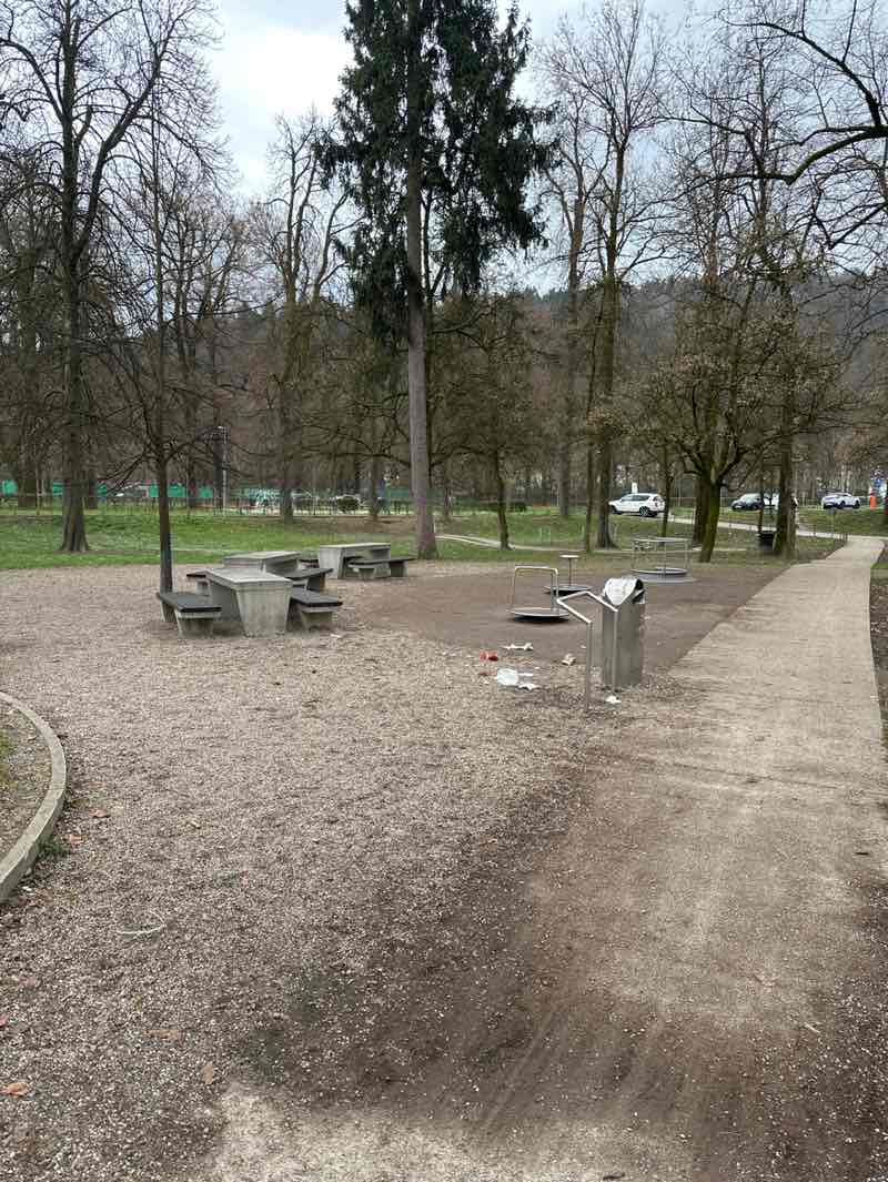 walking near me in Park Antona Codellija in spring