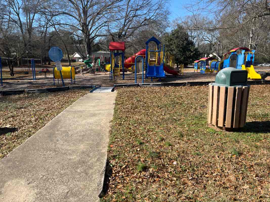 walking near me in Massengale City Park in winter