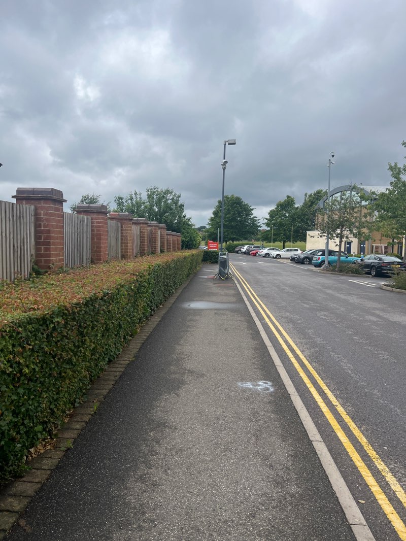 walking near me in Meadowside Recreation Ground in summer