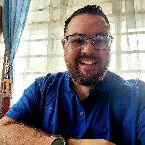 Daniel Ureña profile