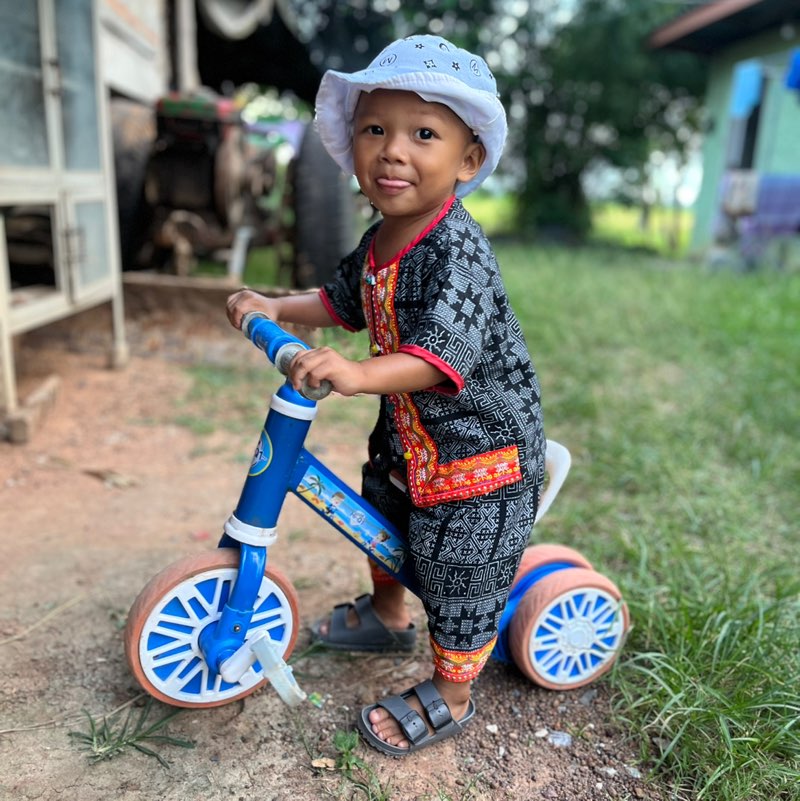 005825  Onanong Sitha profile