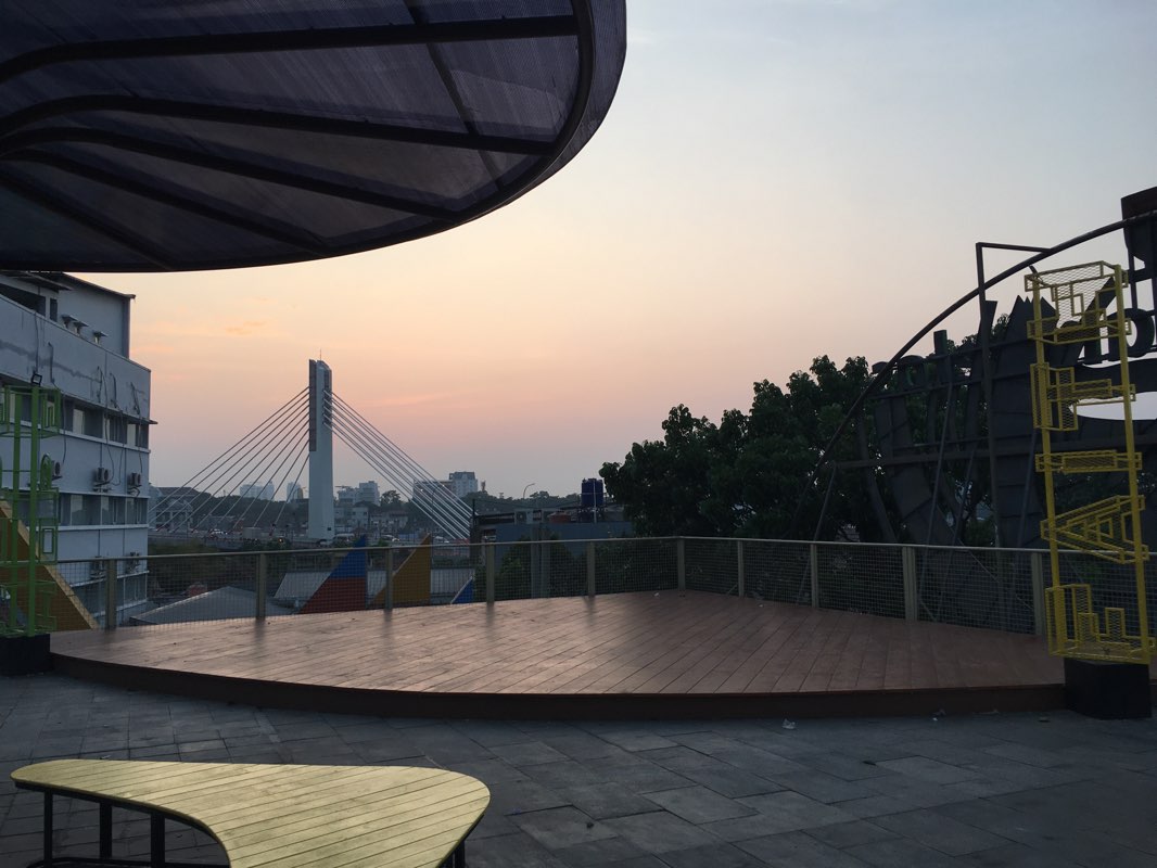 walking near me in Dago South Pedestrian Park in summer