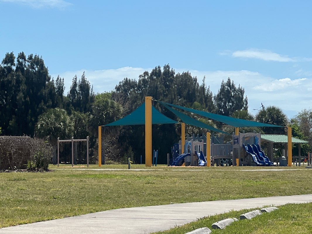 walking near me in South Beach Community Park in spring