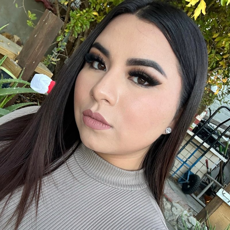 Natalia Dorado profile