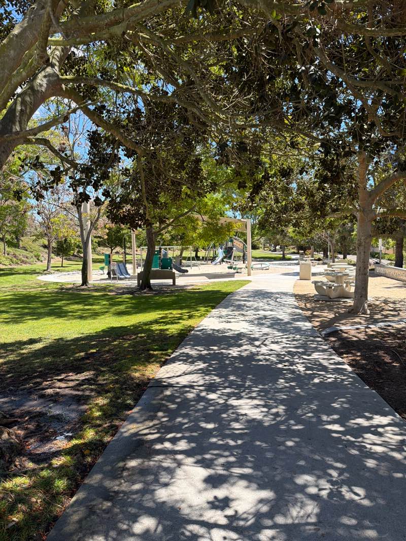 walking near me in Questhaven Park in summer
