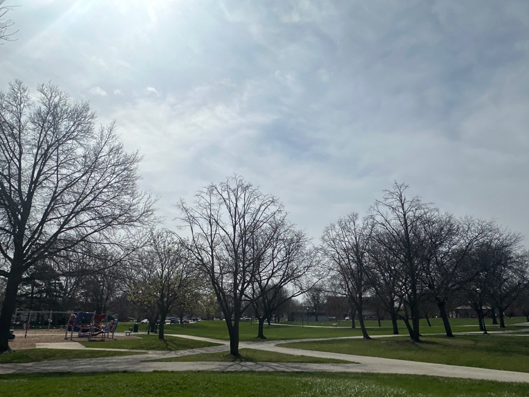 walking near me in Darien Community Park in spring